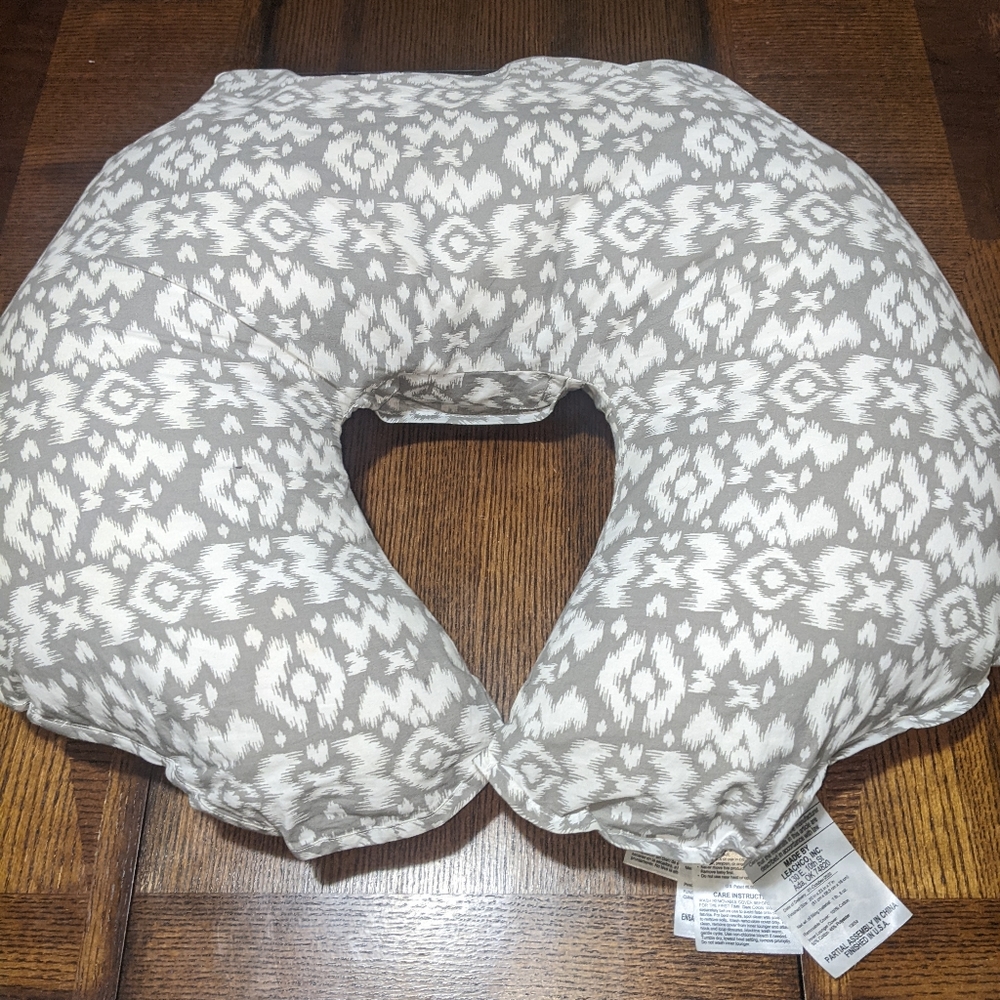 Boppy Pillow Grey and White Pattern